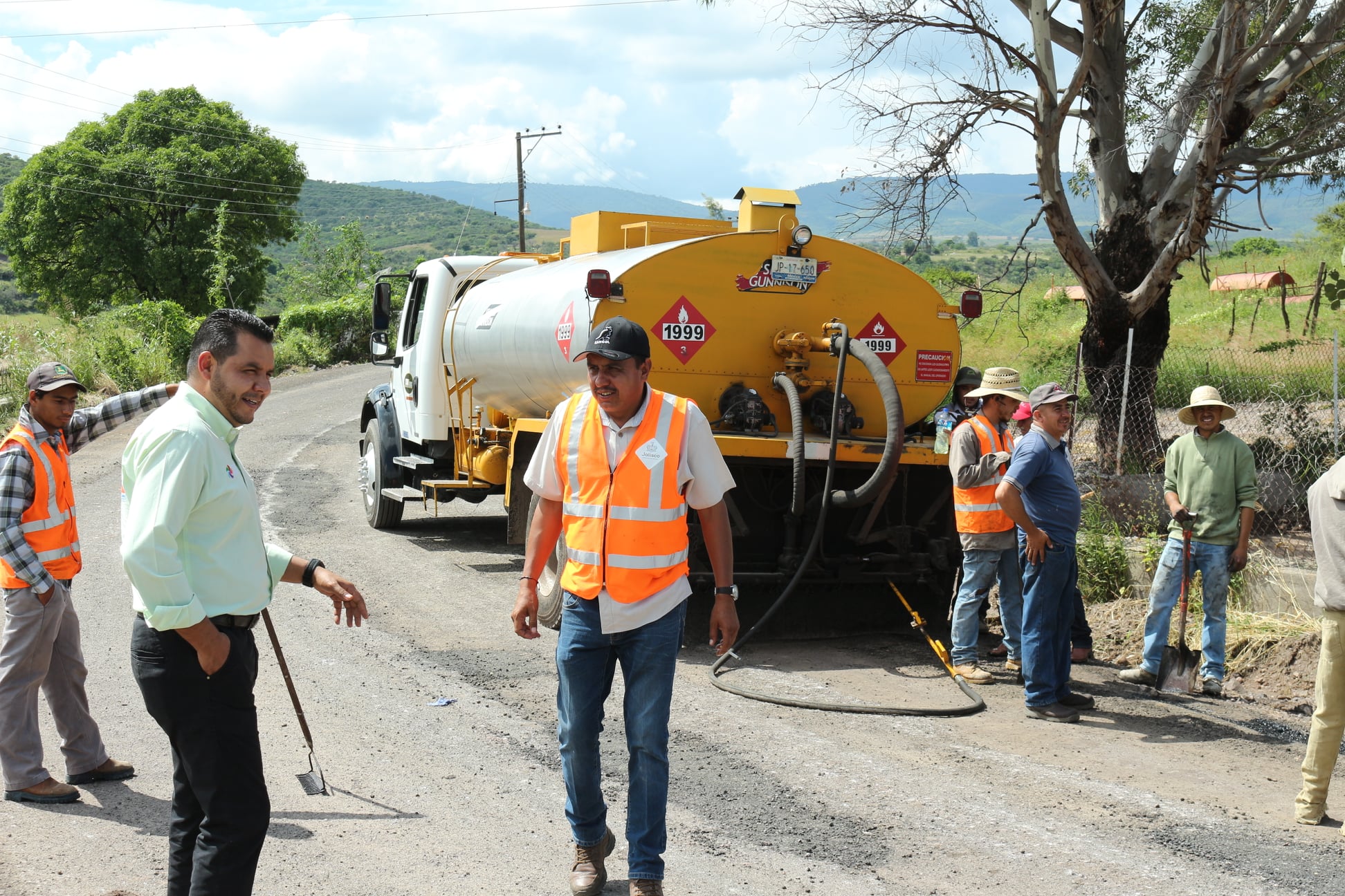 Supervisamos los trabajos de rehabilitación de la carretera a Capellanía