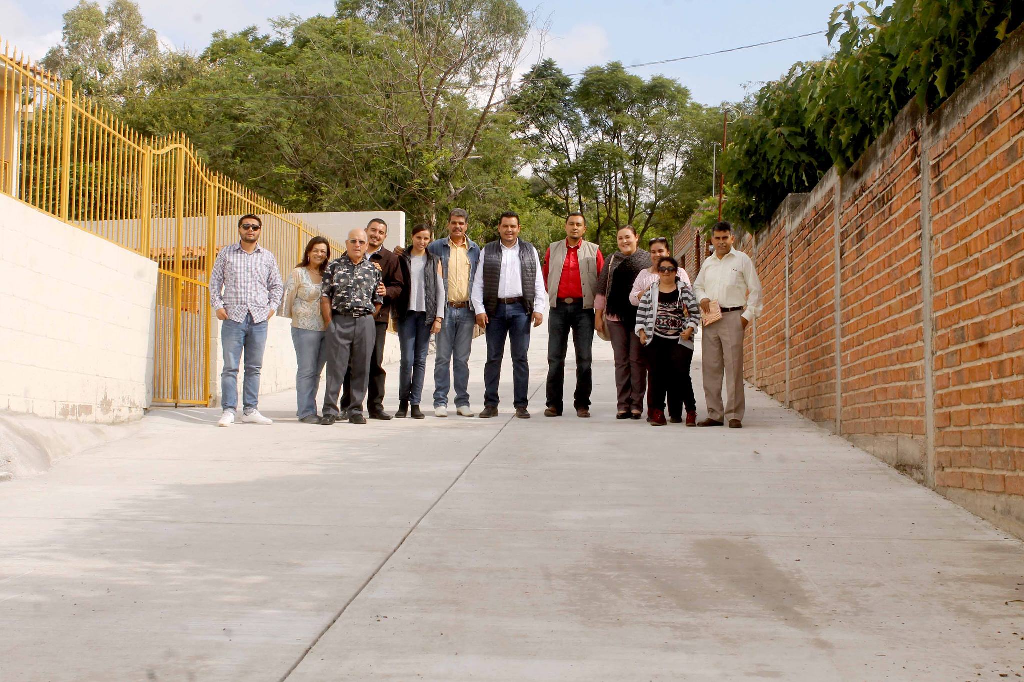 Entrega de calle en Los Sandovales