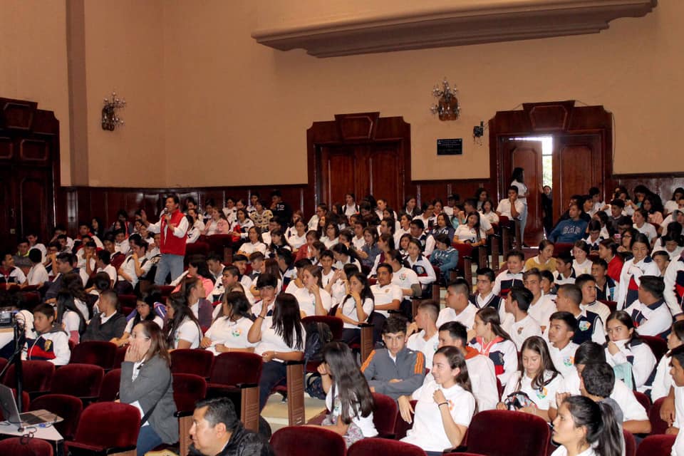 Jóvenes saben que Unidos Venceremos