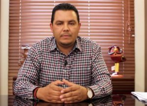 El Presidente Municipal invita a celebrar el Día del Estudiante.