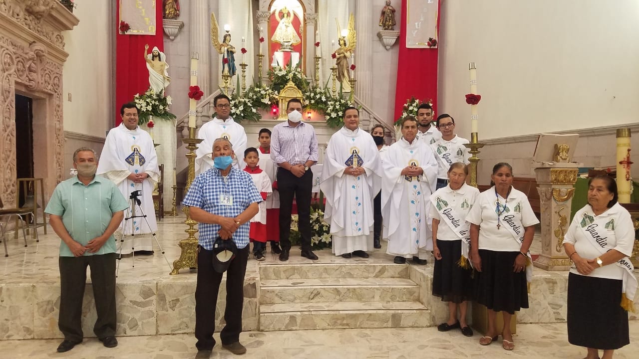 Solicitamos la imagen de la Virgen del Rosario