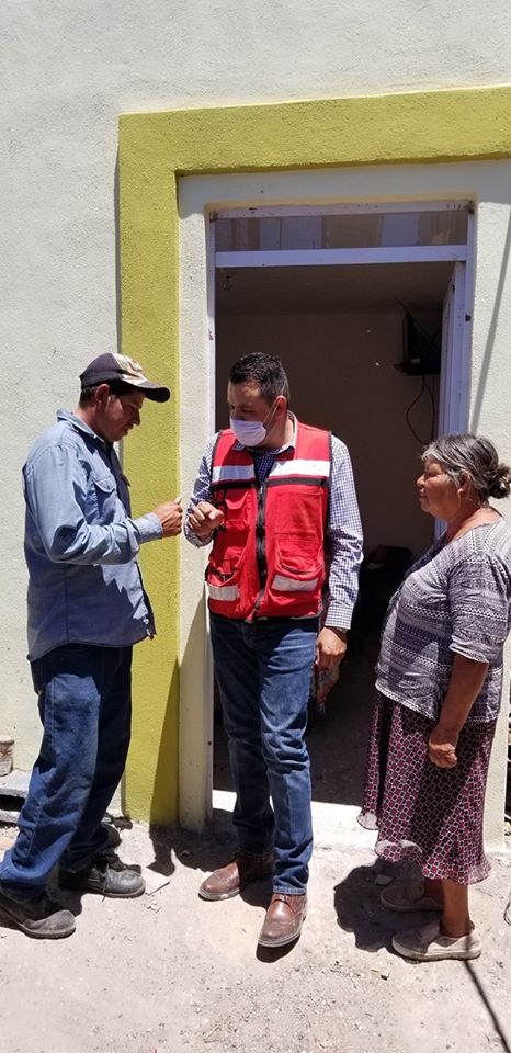 Construcción de cuarto, baño e instalación de calentador solar son una realidad