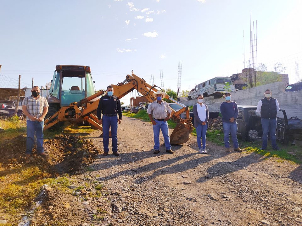 Inicia construcción del sistema de agua potable en Veladores