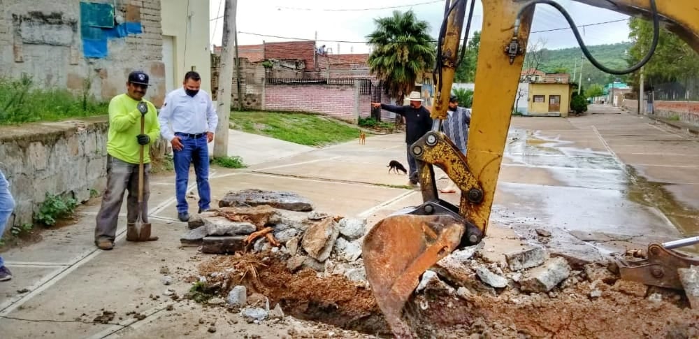 Reparamos drenajes en Las Animas