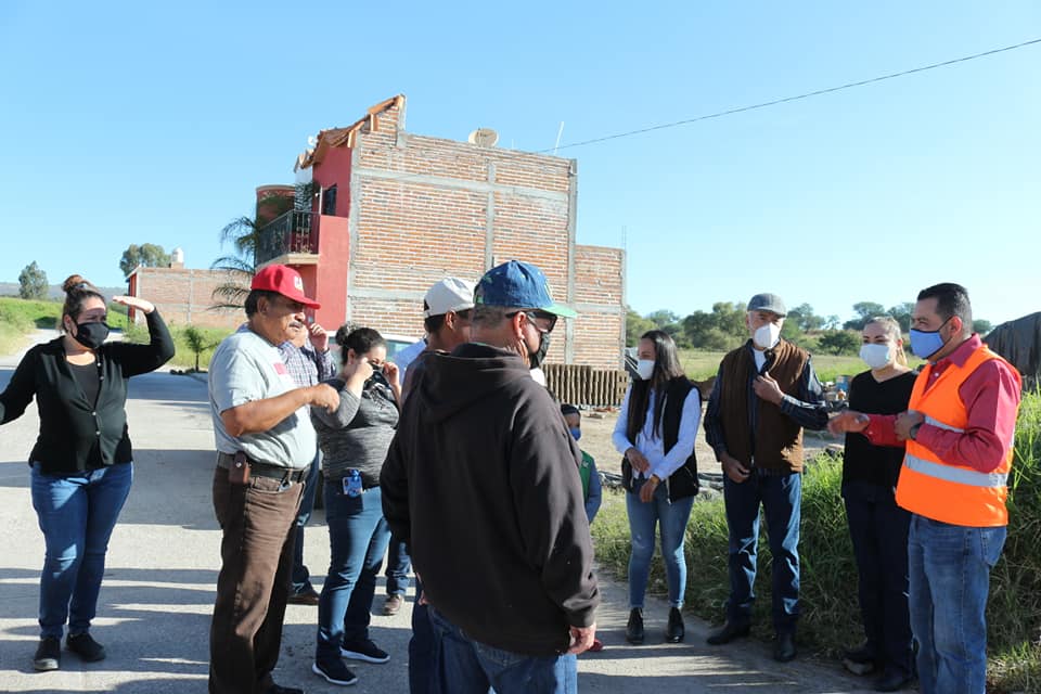 Construiremos drenaje en la calle Vicente Guerrero para evitar inundaciones