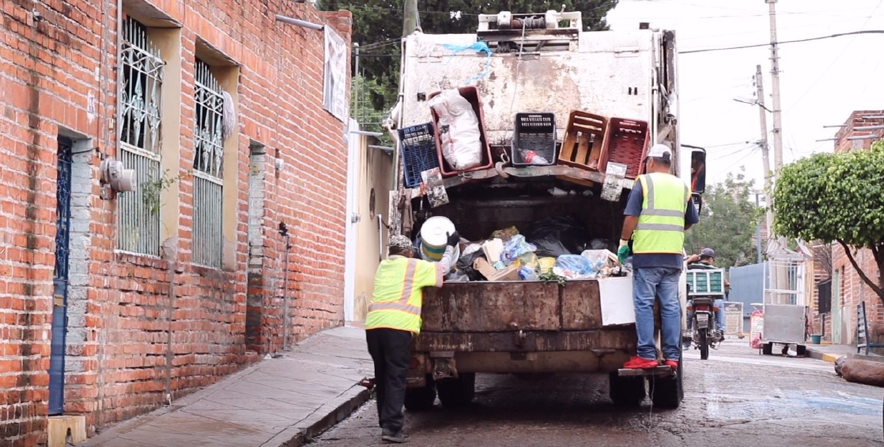 Cuidemos a los trabajadores de Aseo Publico.