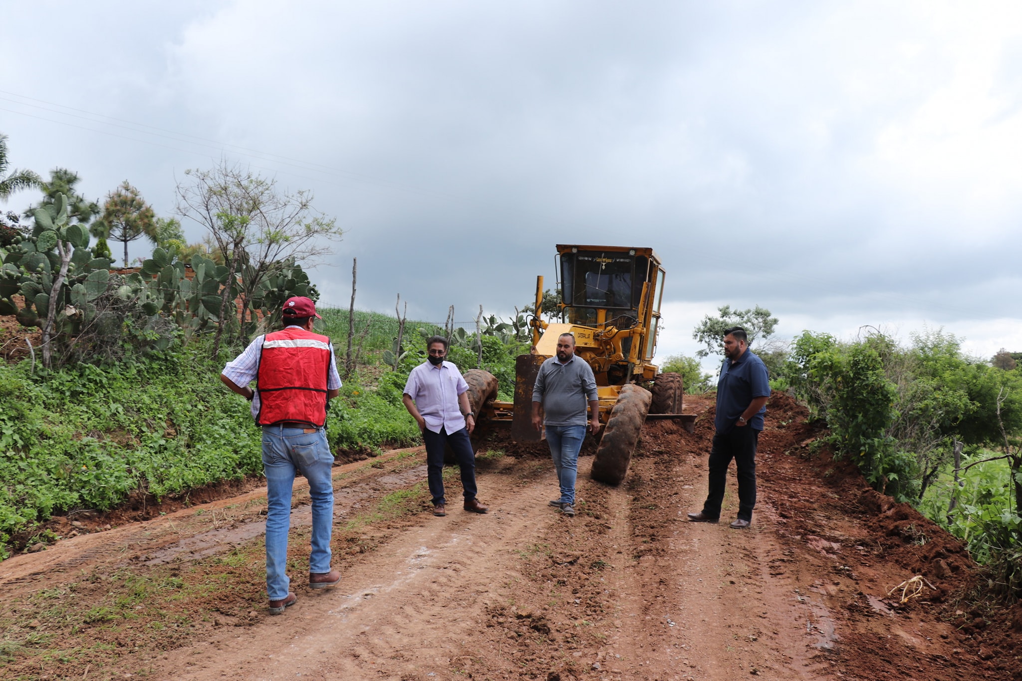 Rehabilitamos el camino del El Sitio a Mesa de Frias.