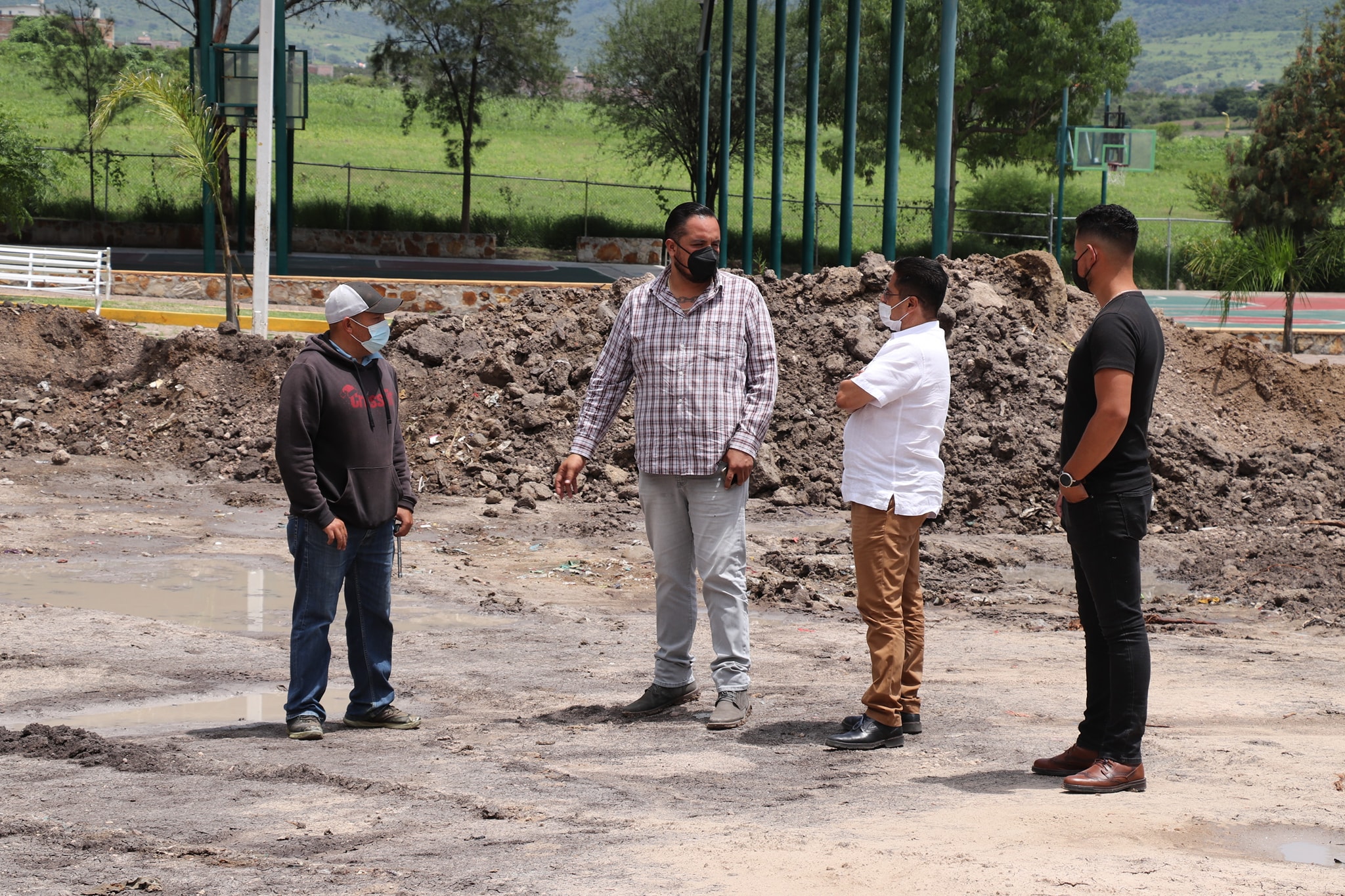 Rehabilitamos la cancha de volibol de la Unidad Los Arcos