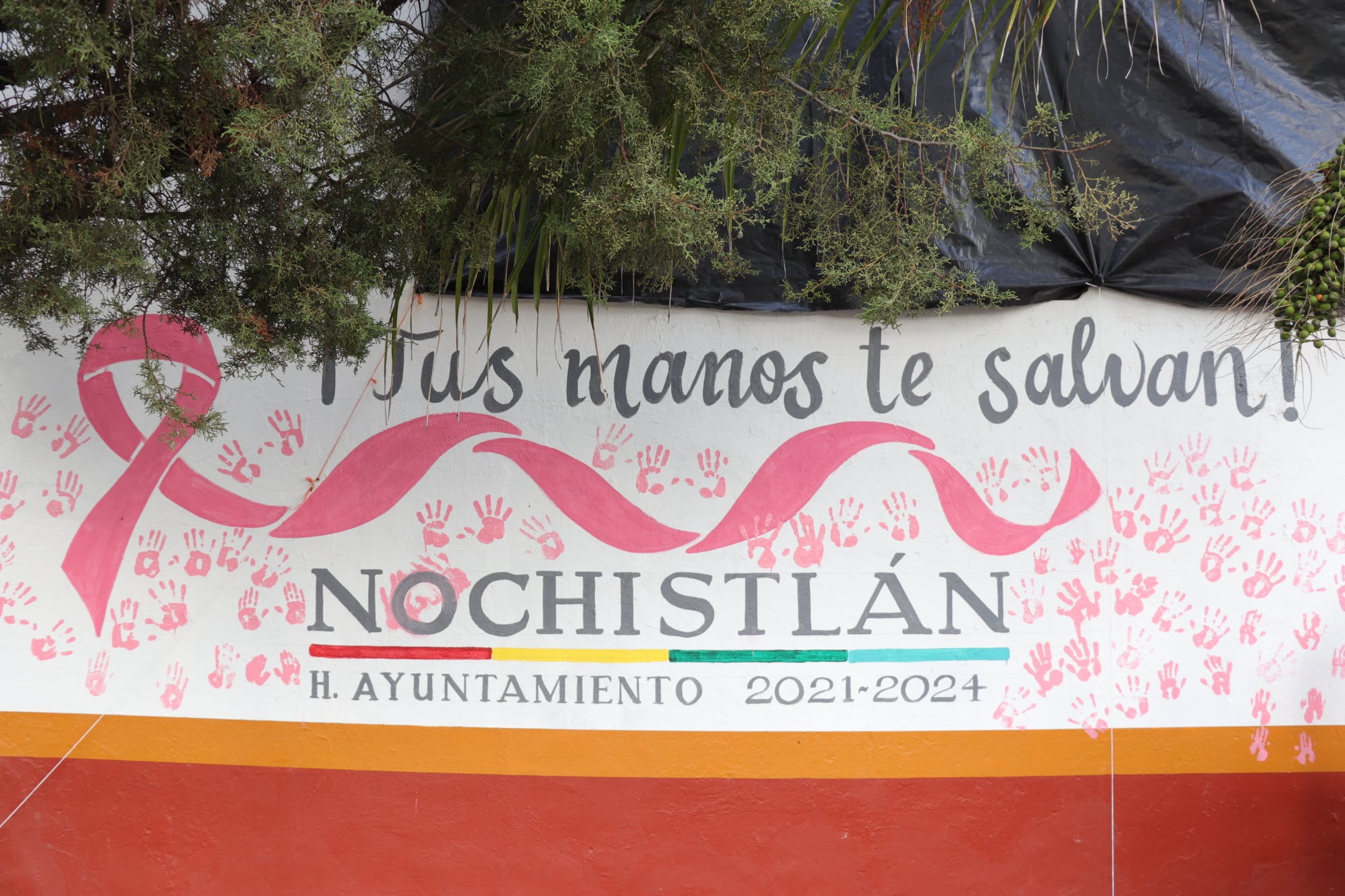 Mural «Tus manos te salvan»