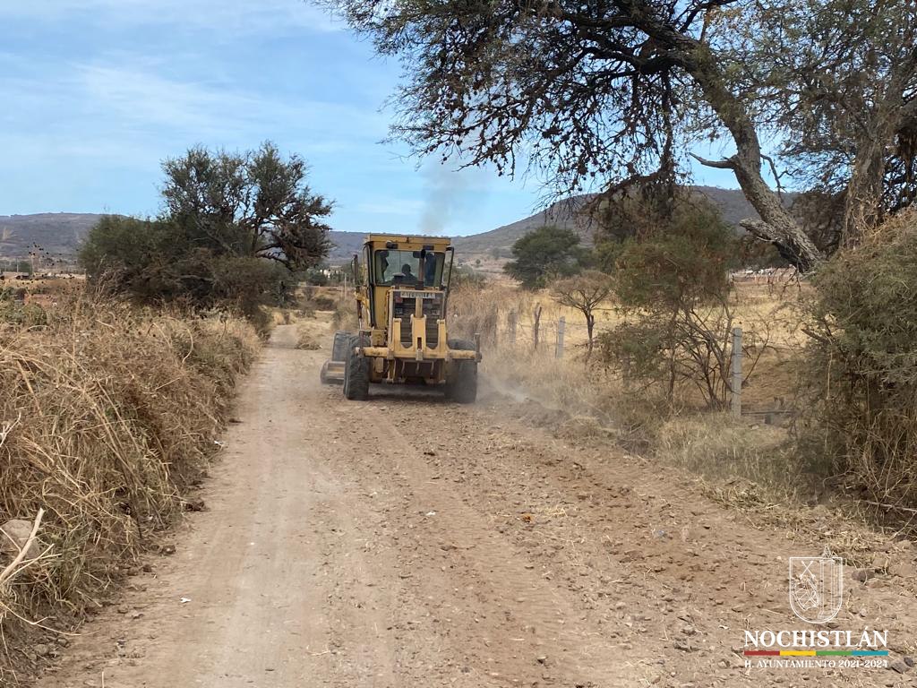 Mantenimiento a camino a las tuzas