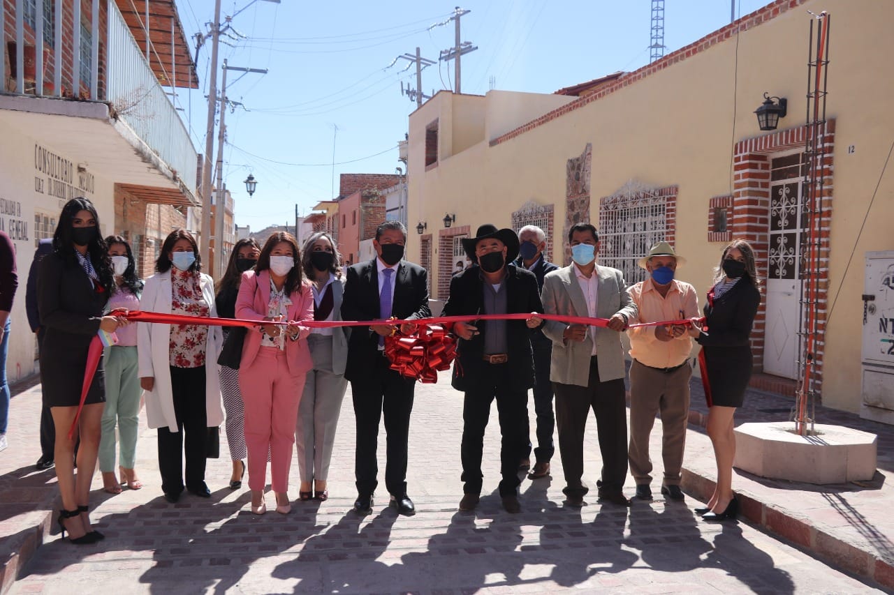 Inauguración de la calle Victoria