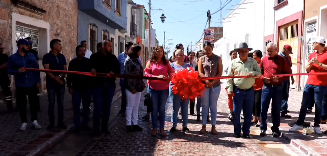 Entrega de la remodelación de la calle Victoria