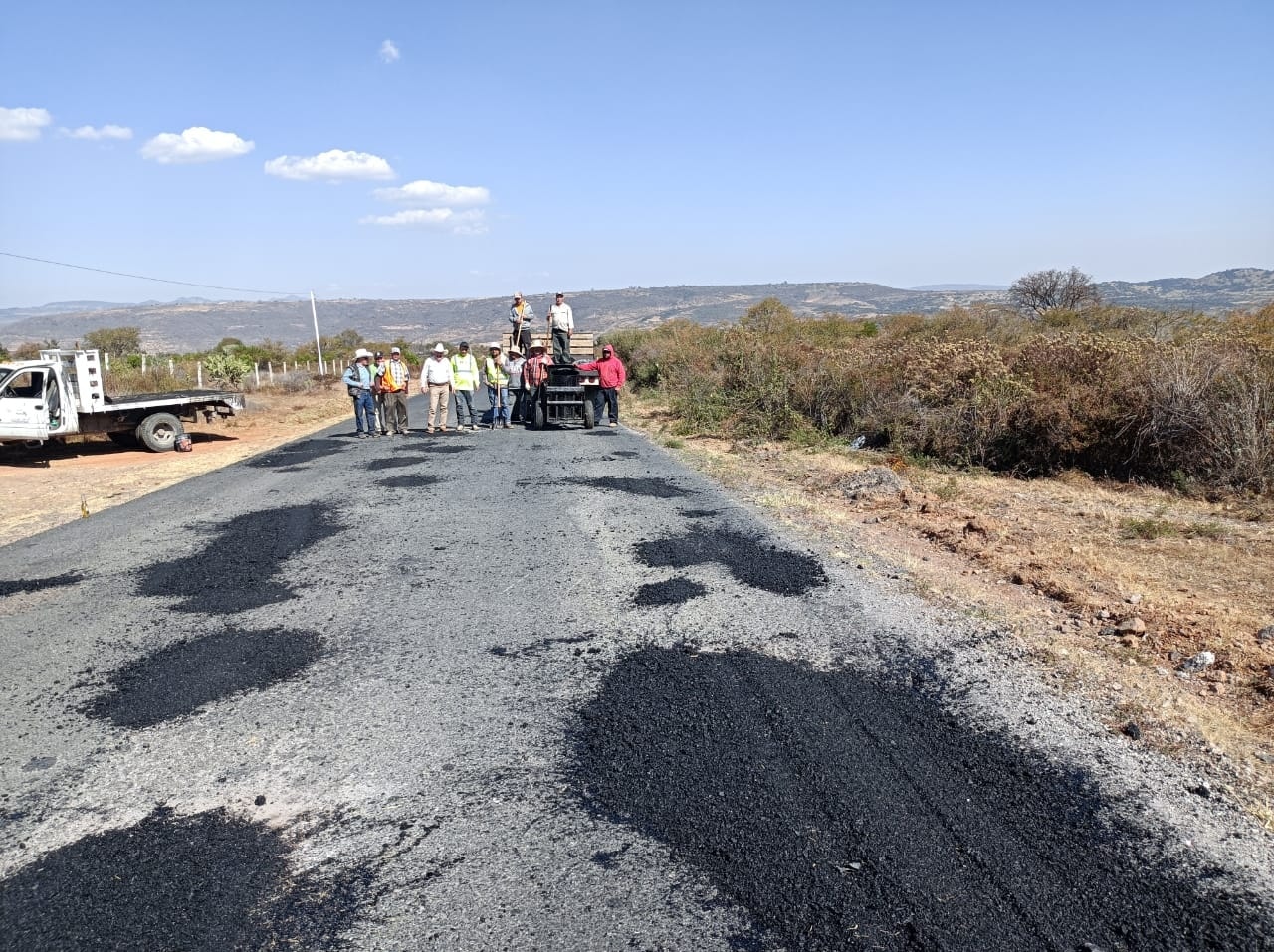 Bacheo profundo en carretera Nochistlán-Tlachichila