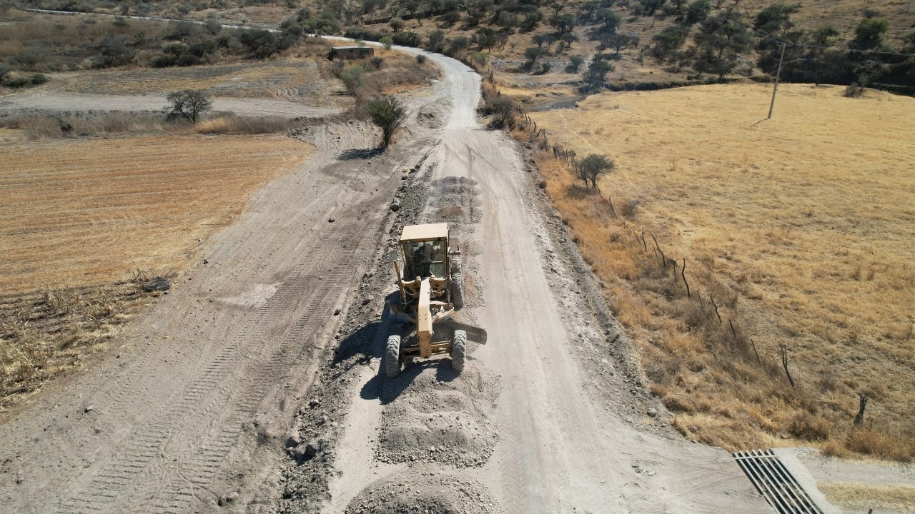 Mejoramiento del camino a Monte de Yañez