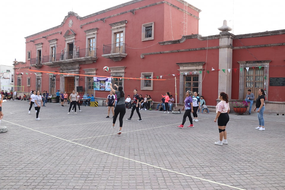 Torneo de Voleibol por el mes de la mujer