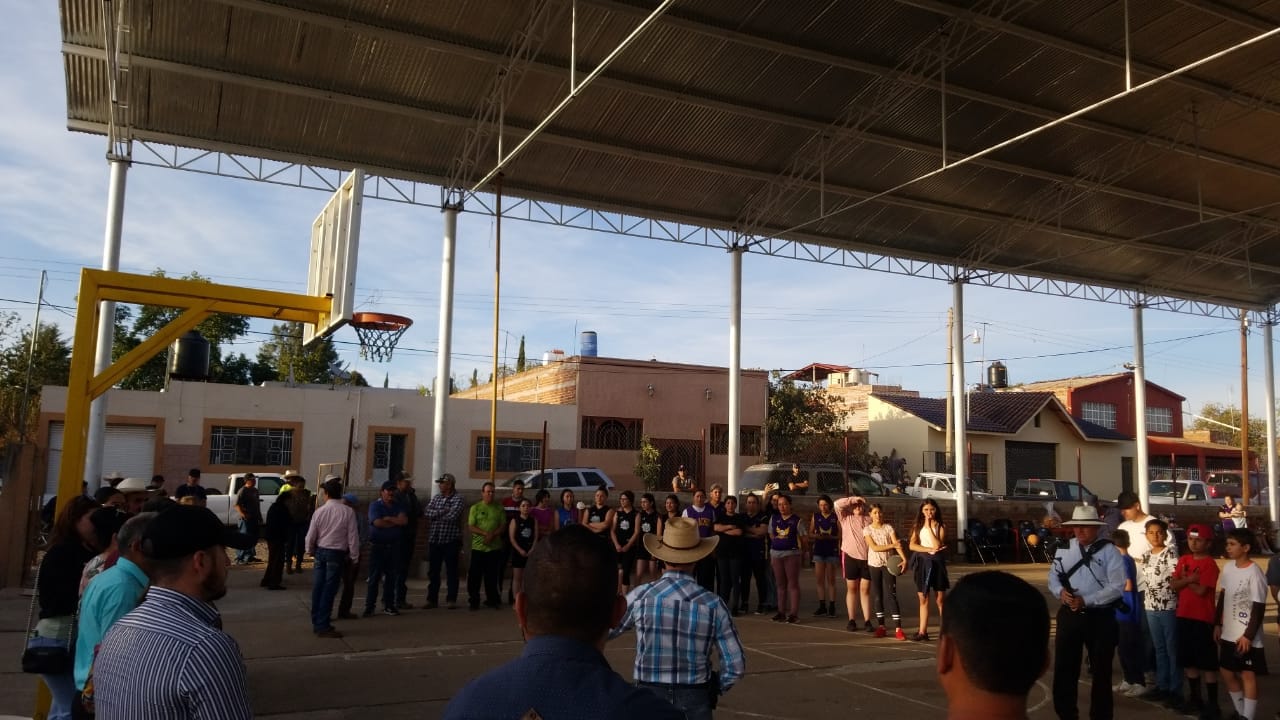 Entregamos el domo de la cancha de la comunidad de Tlachichila.