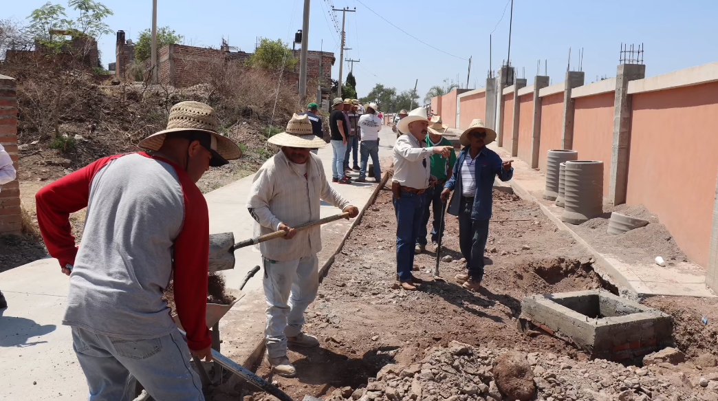 Supervisamos la rehabilitación del camino a Las Tuzas