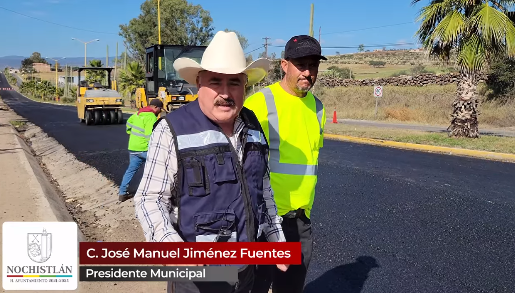 Continua el mantenimiento al boulevard de acceso