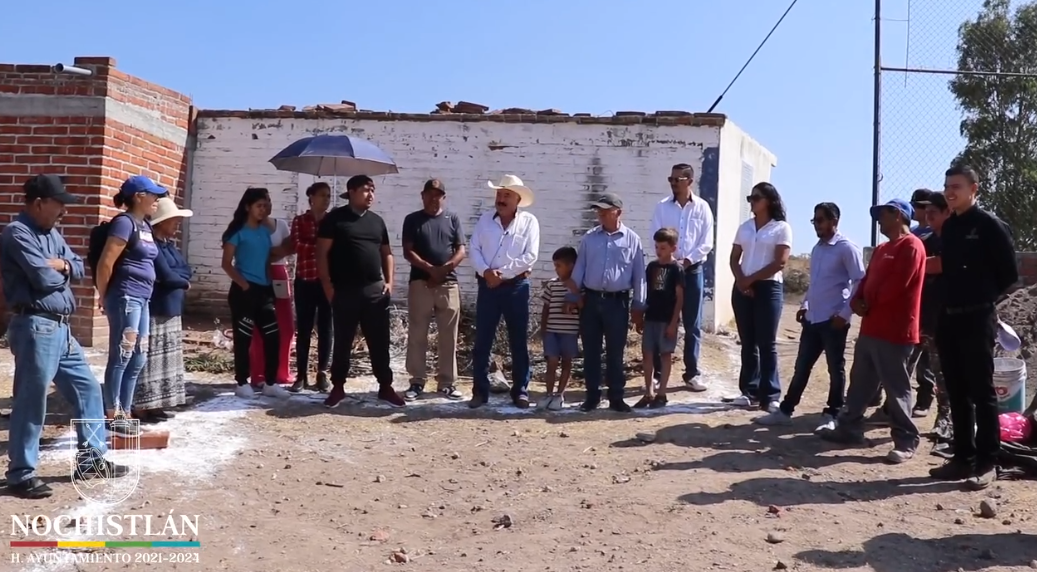 Inicia construcción de baños en el campo de base de Los Sandovales