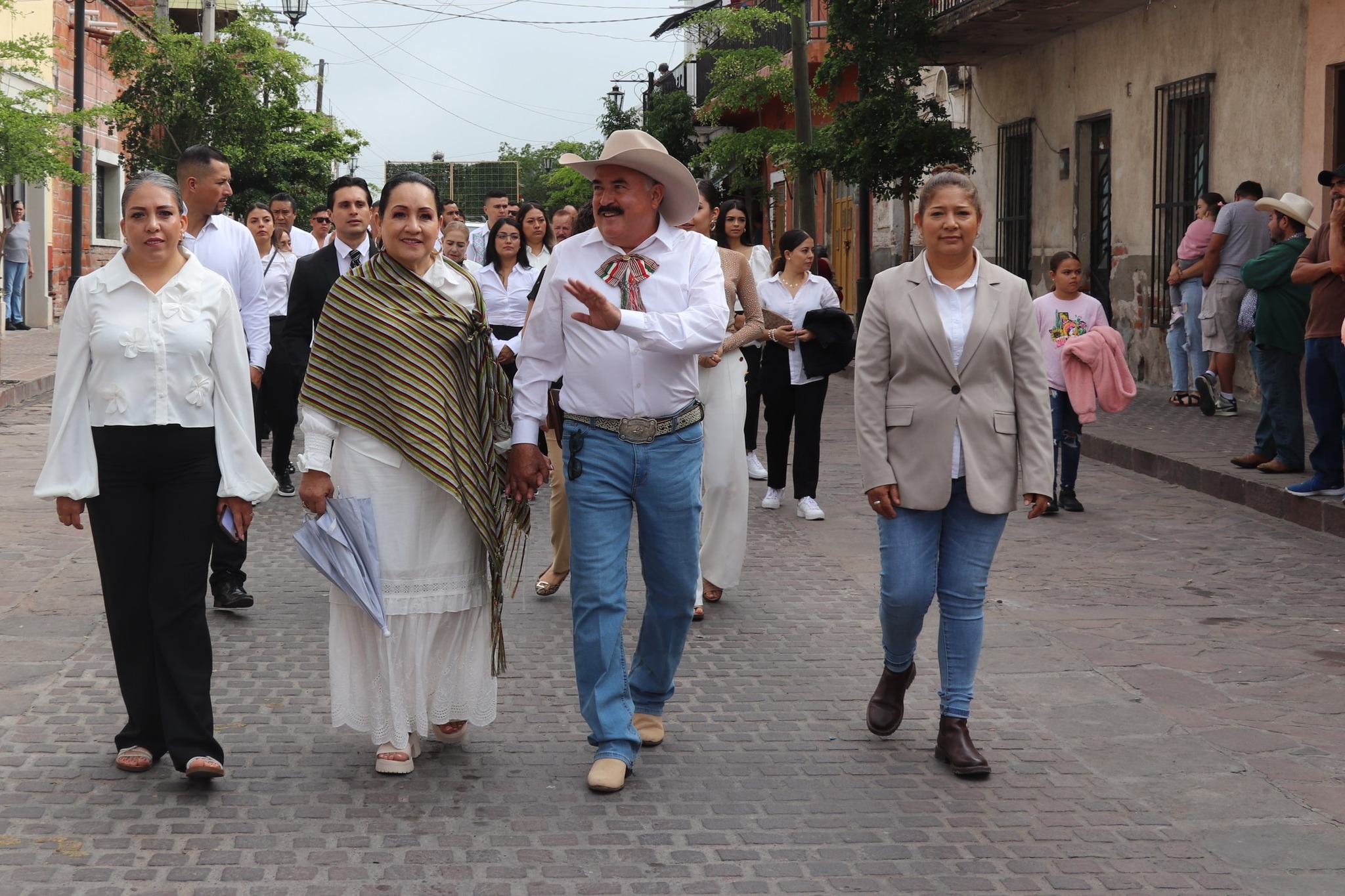 Desfile patrio muestra Orgullo y Tradición