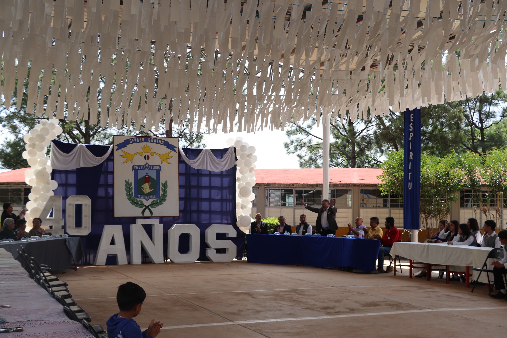 Prepa de Tlachichila celebrando 40 años de excelencia educativa.