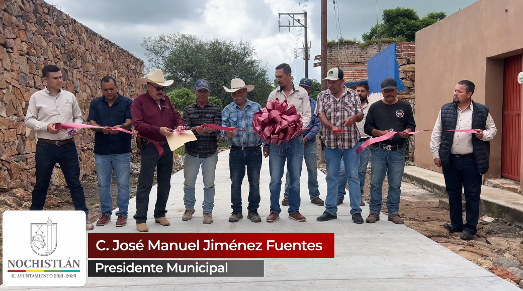 Pavimentación con concreto en La Jabonera