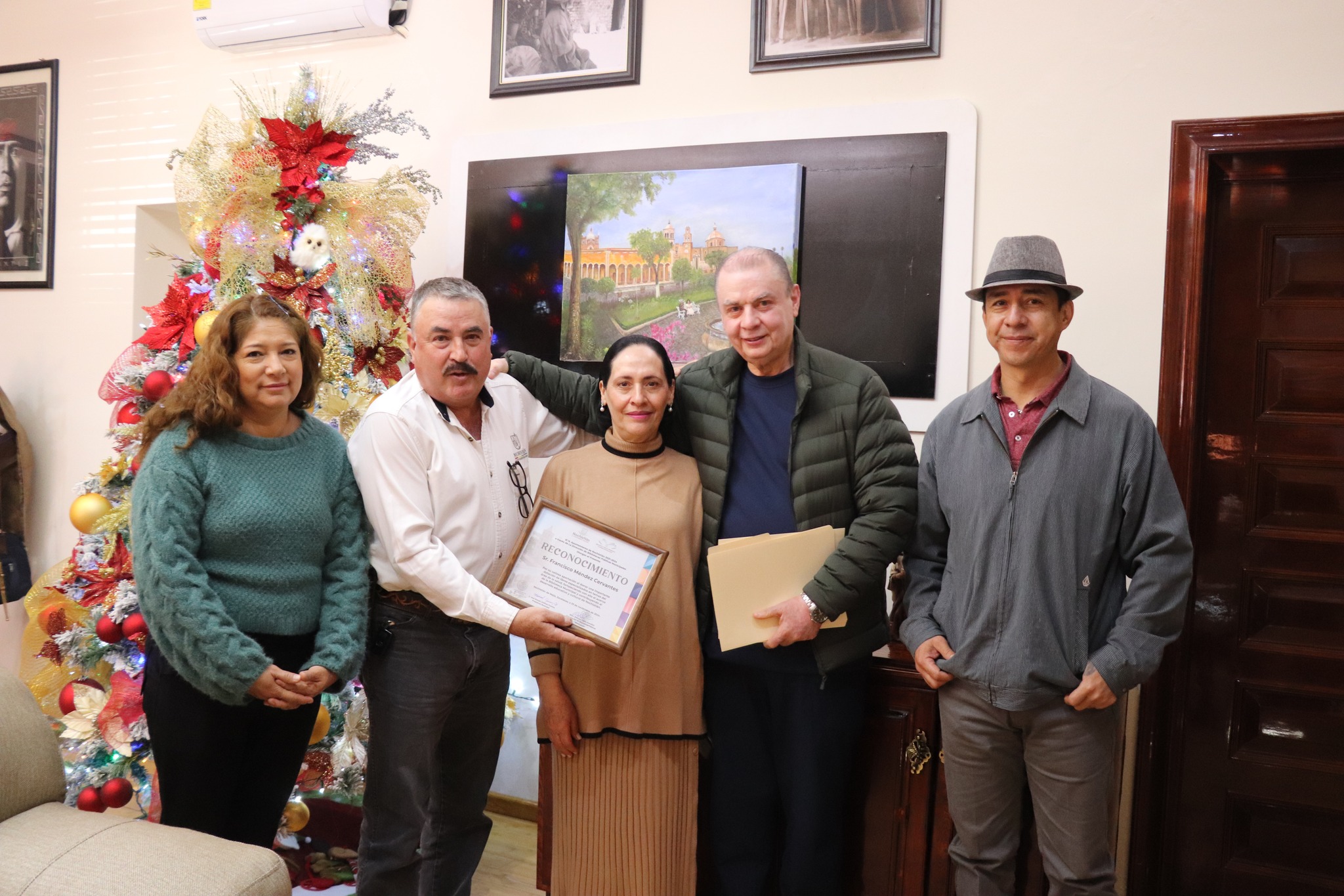 Reconocimiento al Sr. Francisco Méndez por donación de libros