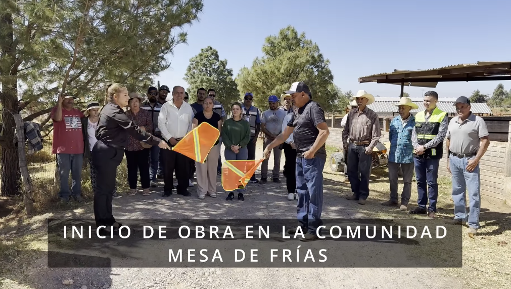Inicia obra de pavimentación en Mesa de Frías