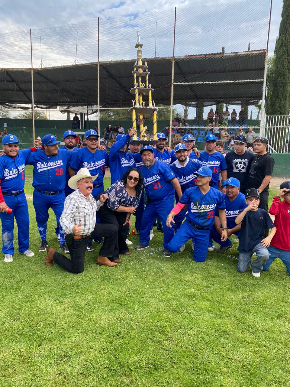 ¡Balconeros Campeones de la Liga de Béisbol!