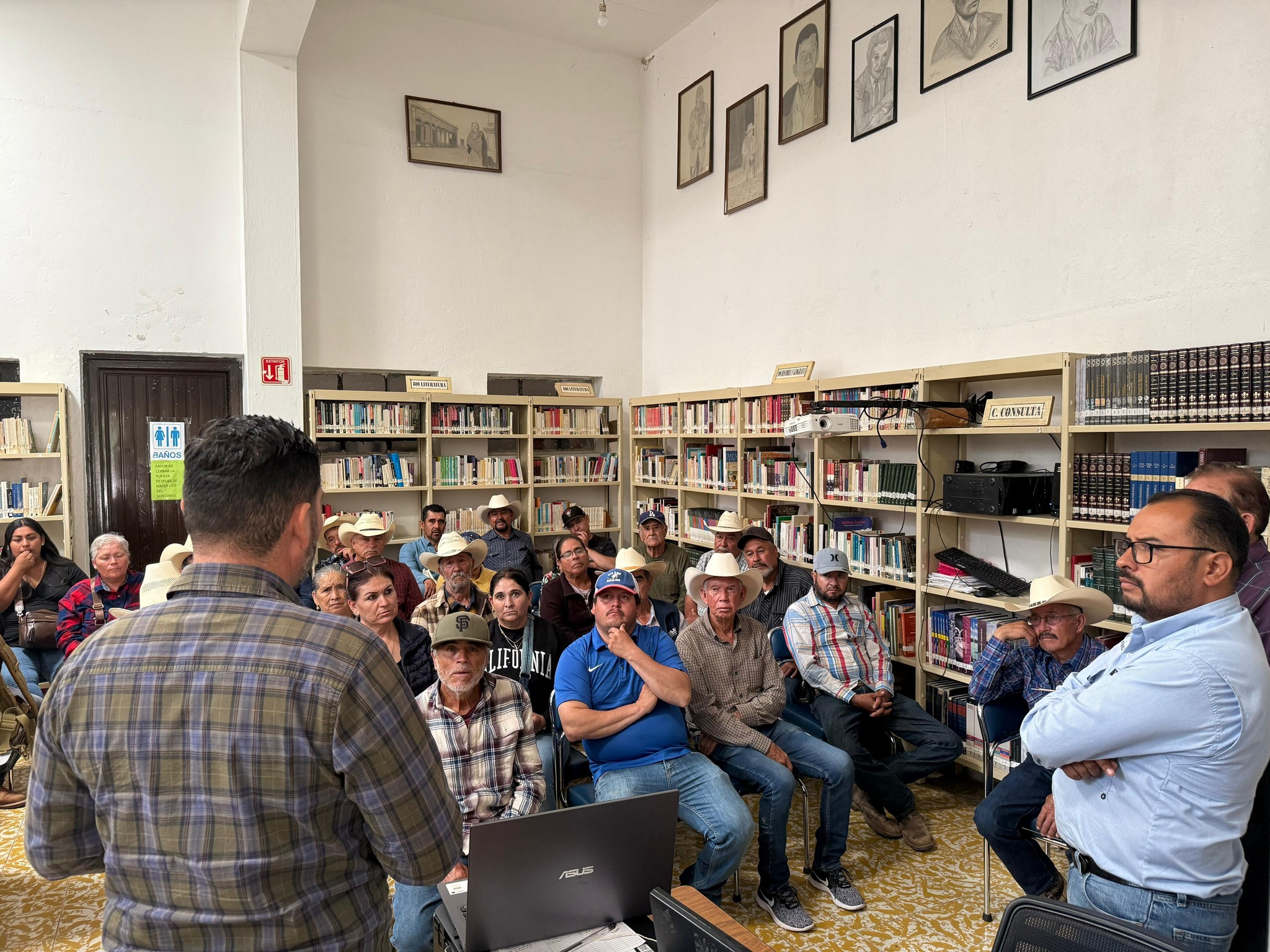 Entrega de apoyo para el control del gusano cogollero