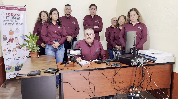 Inauguración del módulo para obtener la CURP biométrica.
