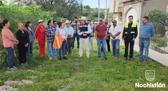 Inicia pavimentación de calle en La Estancia
