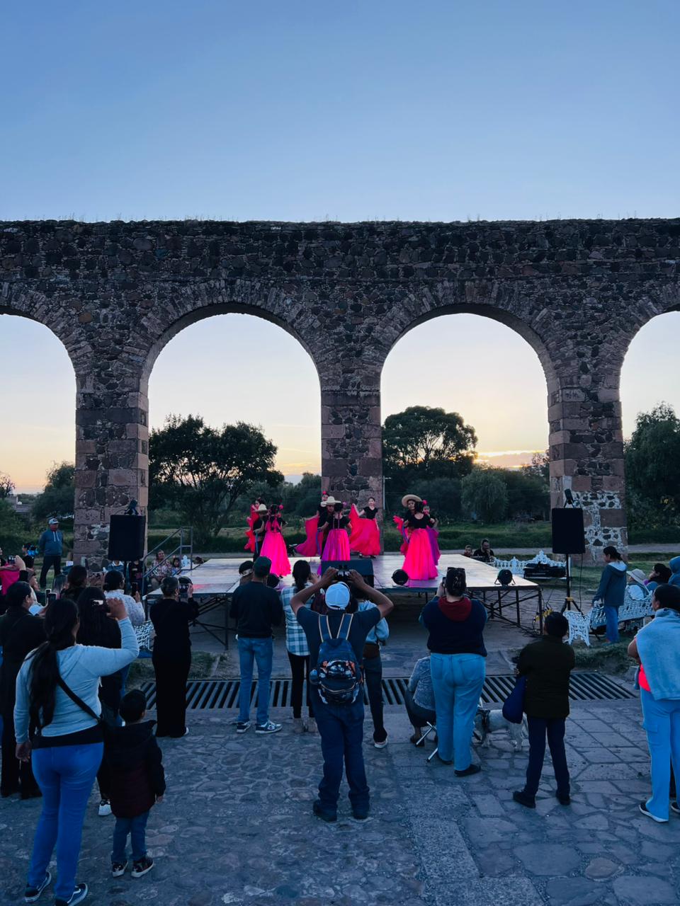 “Juventud y Arte en el Acueducto Los Arcos”