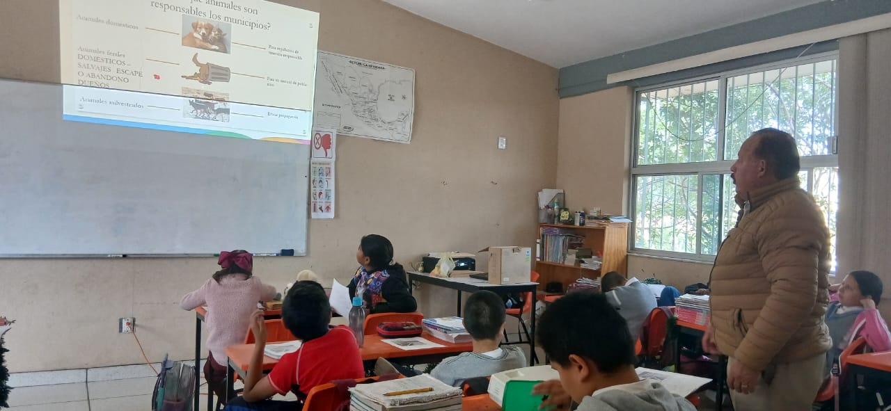 Promovimos la conciencia canina en primaria Cuauhtémoc