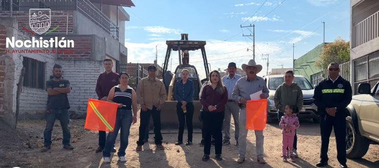 Inicia pavimentación de calle El Rosario