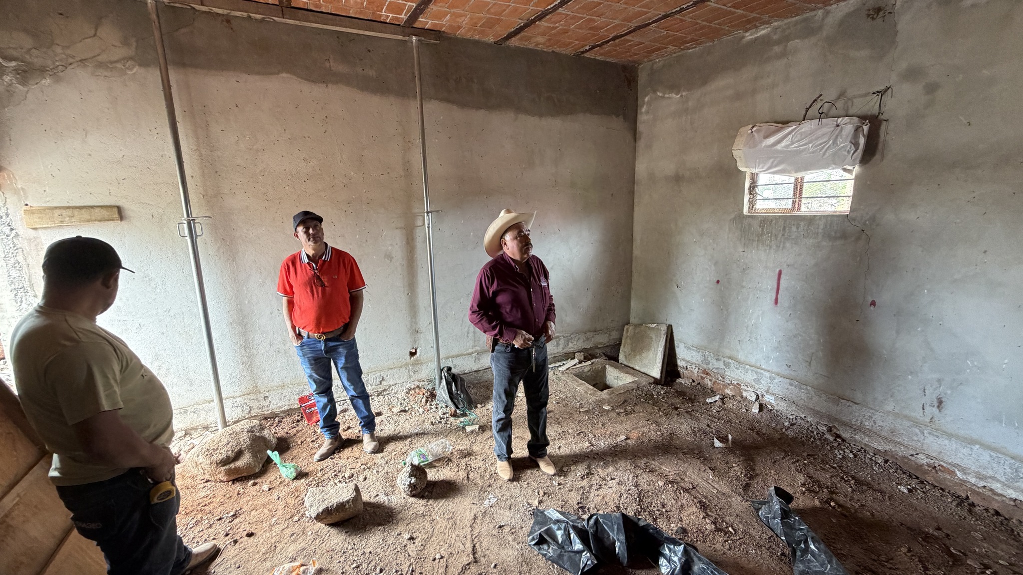 Avanza Rehabilitación de baños en Tlachichila