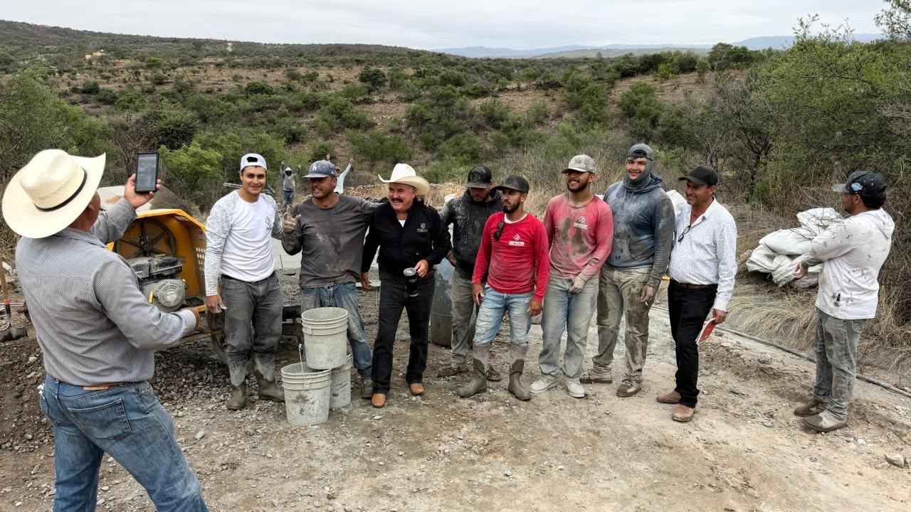Seguimos trabajando en el camino a Las Trojes
