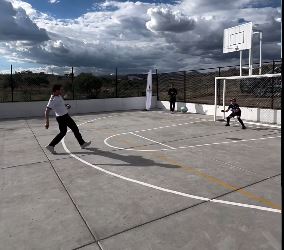 Entrega de cancha de usos múltiples en Lomas del Refugio