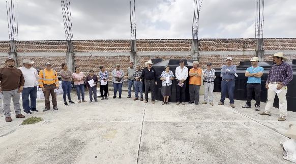 Entrega de productos para mejorar las viviendas