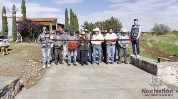 Inauguración de camino en Mesa de Frias