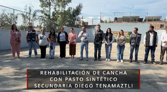 Renovación de cancha de futbol rápido en Diego Tenamaztle