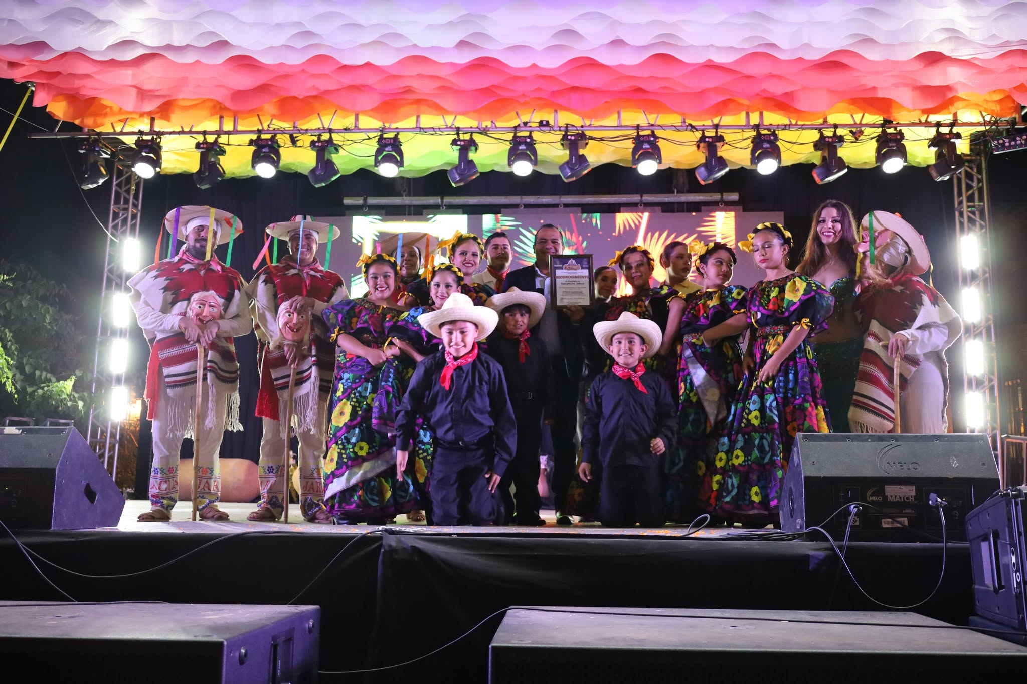 Lunes lleno de talento, cultura y entusiasmo