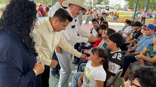 Entrega del programa «Ver bien para aprender mejor»